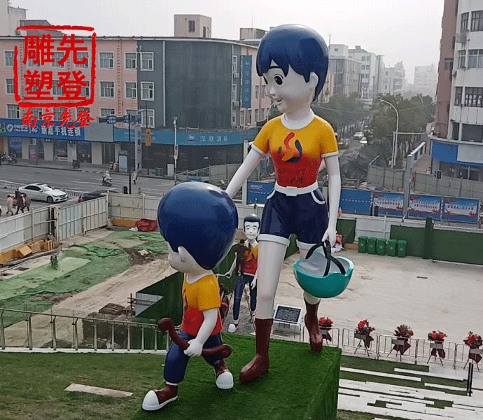不锈钢人物雕塑 (5).gif