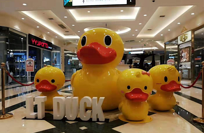 玻璃钢雕塑制�?.jpg