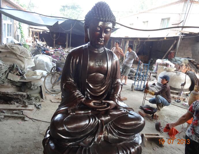 您经常搞混了的两种材质，锻铜雕塑制作与铸铜雕塑制作！