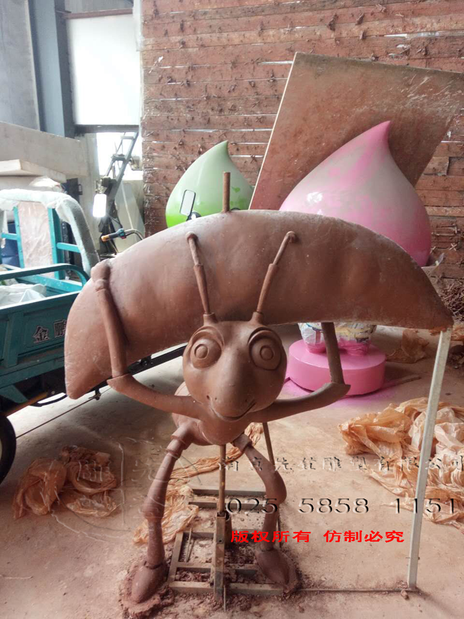 南京玻璃钢雕塑/南京雕塑厂/南京雕塑公司/玻璃钢雕塑