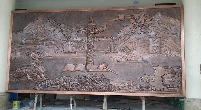 锻铜浮雕壁画.jpg 锻铜浮雕壁画.jpg