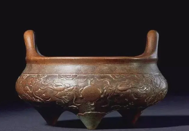 三足香炉.jpg