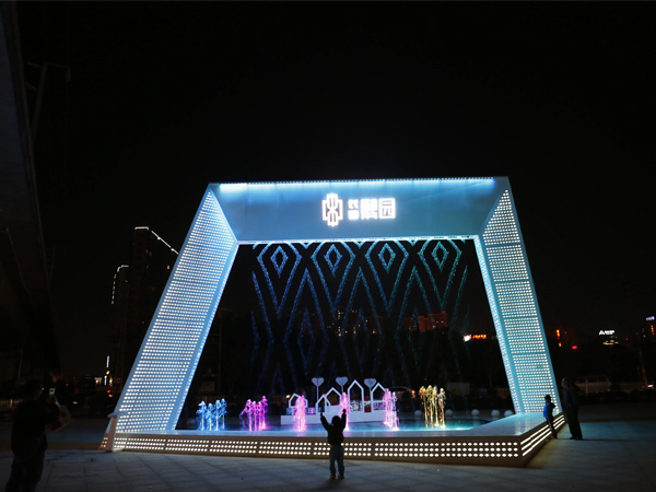 水幕墙结合雕�?jpg.jpg 水幕墙结合雕�?jpg.jpg