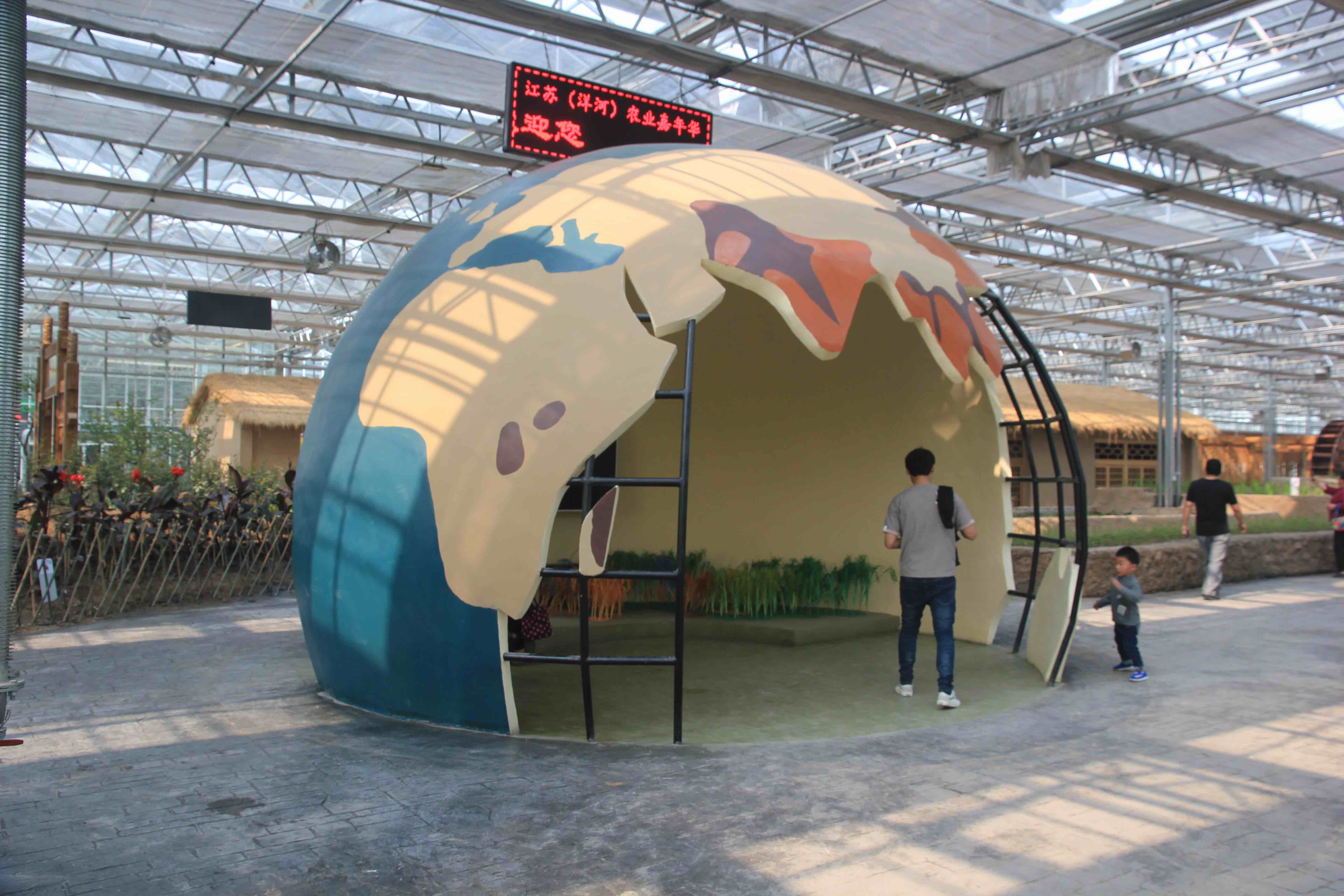 玻璃钢雕塑的特点