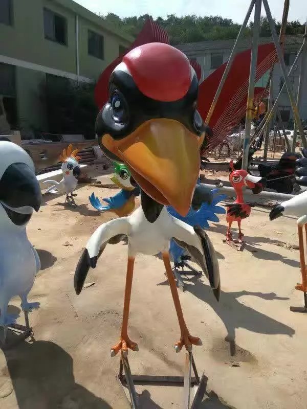 玻璃钢雕塑制品的好处有哪些？