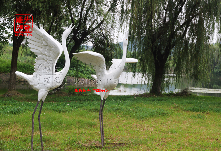 玻璃钢雕塑不锈钢雕塑，都是用的什么钢