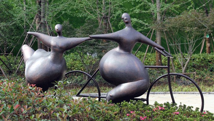 立刻和您聊聊我们如何选择铜雕塑制作厂家！