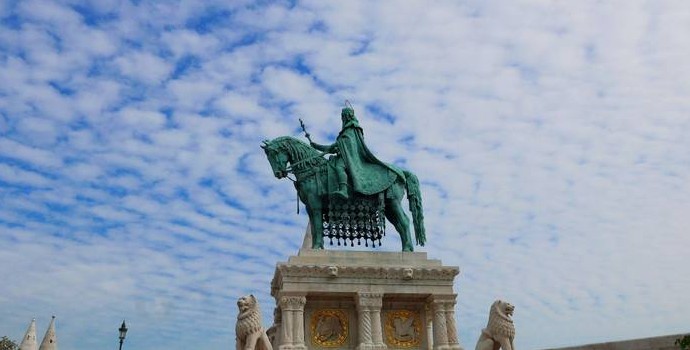 让我们为您打造一流铸铜雕塑，铸造生活品味！