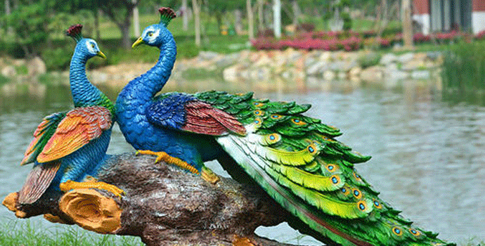 今天继续前天的话题动物雕塑！