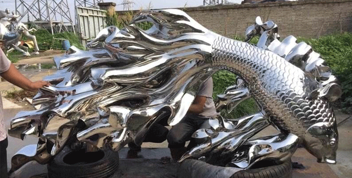 不锈钢雕塑制作的优点与在园林景观设计中的作用！