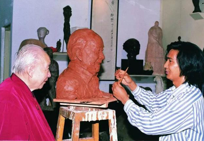 今天整理一下雕塑制作中泥塑的造型手法！