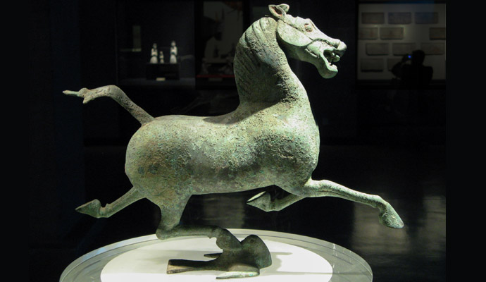 青铜雕塑制作有多美！