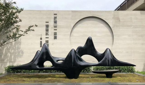 地产景观雕塑制作：创新与传统的碰撞