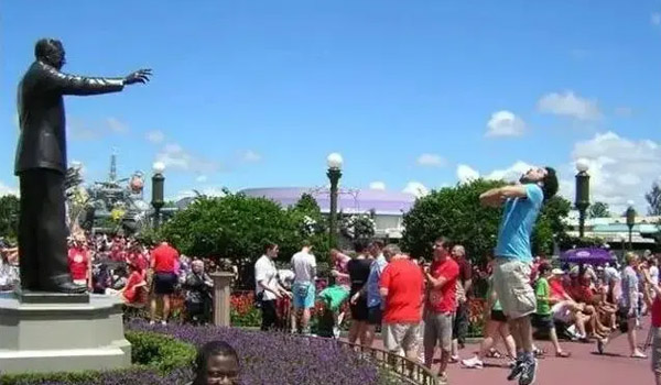 一起来看看那些年被玩坏的雕塑制作！