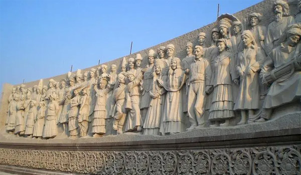 民族雕塑：历史、文化与艺术的交融