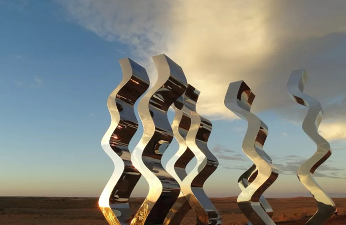 城市雕塑：凝固的时光，跃动的城市灵魂